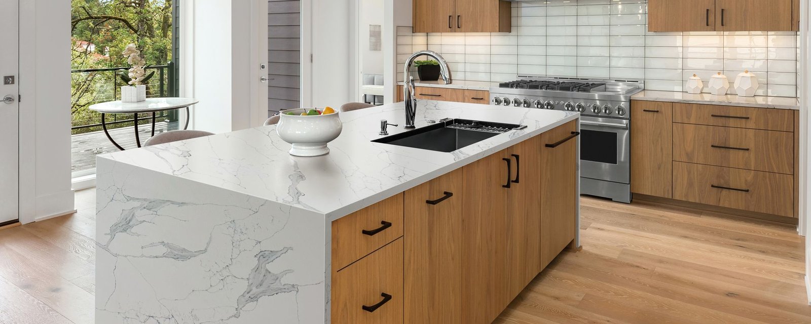Venetian River quartz worktops in a kitchen
